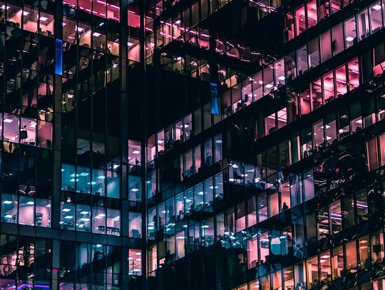 Lepik na gorąco – niezawodny sojusznik w budownictwie