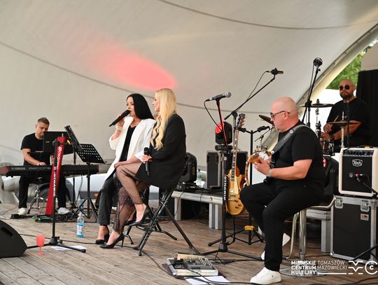 Letnia Scena z Neo Beat Band