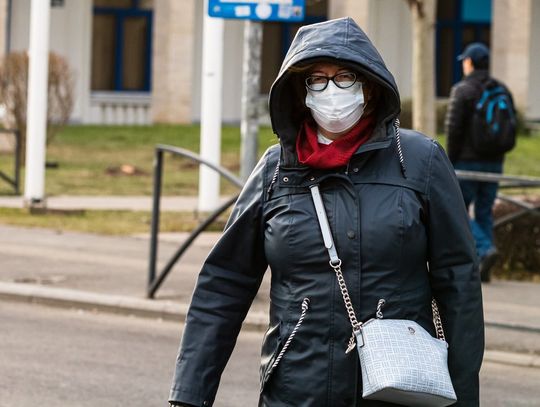 Lockdown, nauka zdalna, maseczki. Polacy powiedzieli, czego oczekują od rządu