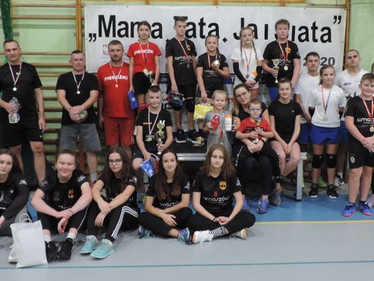 " Mama, Tata, Ja i siata 2020 " - dużo zabawy i siatkarskich emocji w ósmej edycji turnieju.