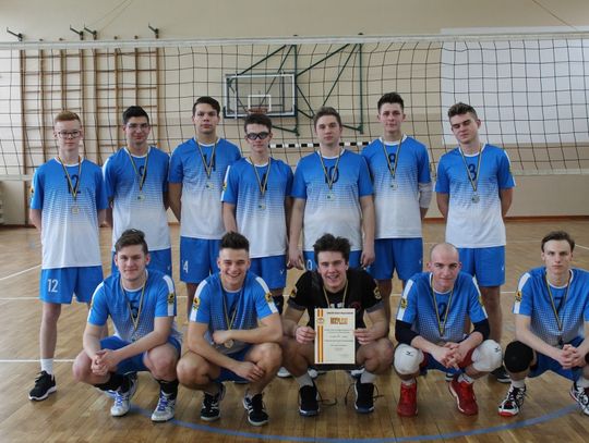 Medalowa siatka na Nadrzecznej