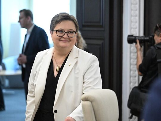MEN: uczeń pełnoletni może sam usprawiedliwiać nieobecności