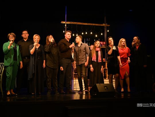 „Miasteczko cud”. Wieczór, w którym Tomaszów na chwilę przestał być sobą