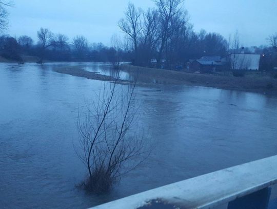 Miasto monitoruje stany rzek w Tomaszowie – na razie nie ma zagrożenia