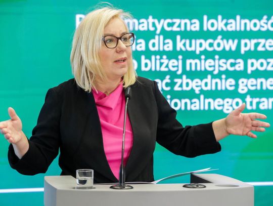 Minister klimatu: mniej nieprzetworzonego drewna ma wyjeżdżać z Polski