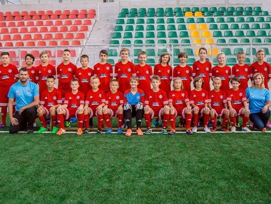 Młodzi adepci sztuki piłkarskiej już w grze o ligowe punkty