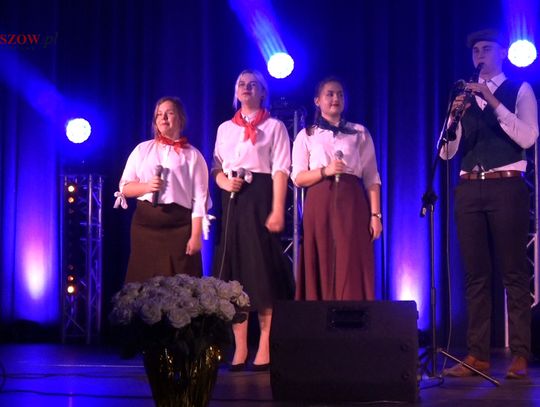 "Młodzież Seniorom" 