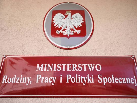 MRPiPS: szacunkowa stopa bezrobocia w kwietniu wyniosła 5,2 proc.; mniej niż przed miesiącem
