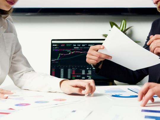 Na czym polega zawieranie kontraktów CFD? Wszystko, co trzeba wiedzieć!