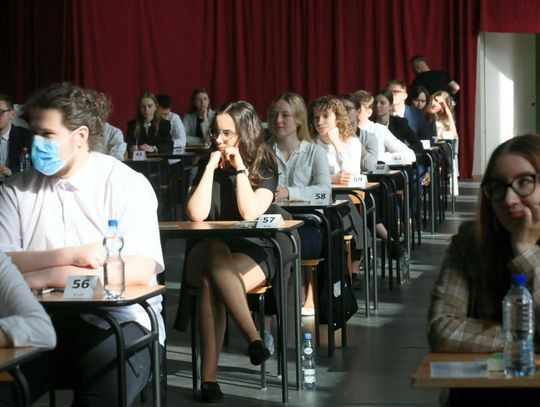 Na maturze egzaminy z języka polskiego i języka francuskiego na poziomie rozszerzonym