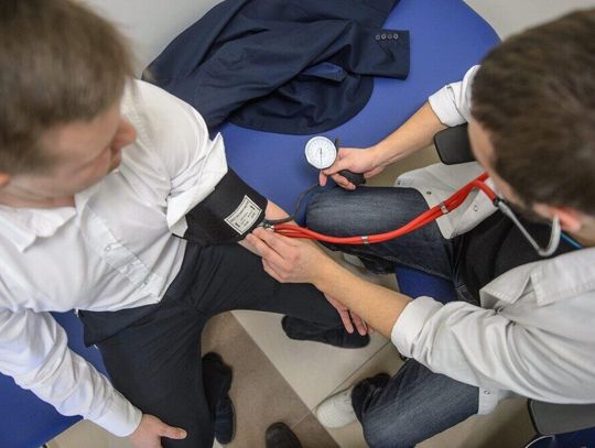 NFZ: 11 milionów Polaków ma nadciśnienie tętnicze; chorują nawet dzieci