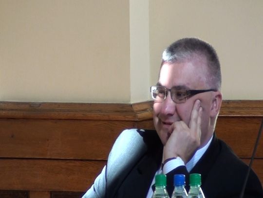 Nie ma przewodniczącego