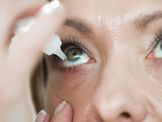 Nie używaj tych kropli do oczu. Mogą być groźne dla zdrowia!