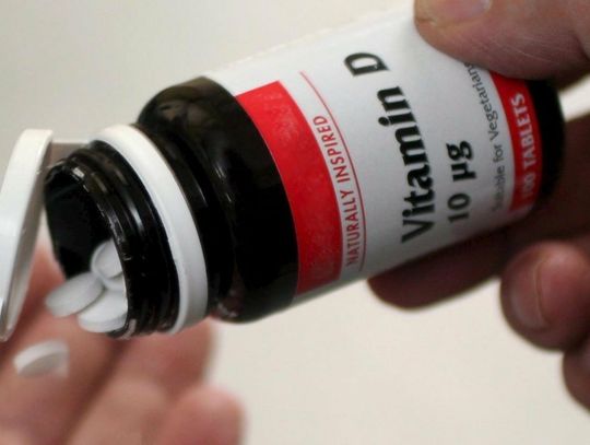 Niedobór witaminy D zwiększa ryzyko ciężkiego przebiegu Covid-19