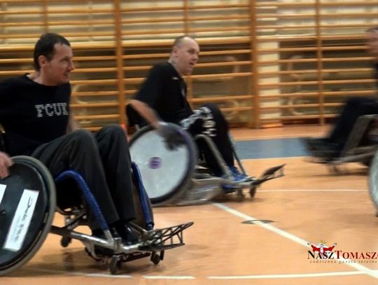 "Niedźwiedzie" walczą na wózkach