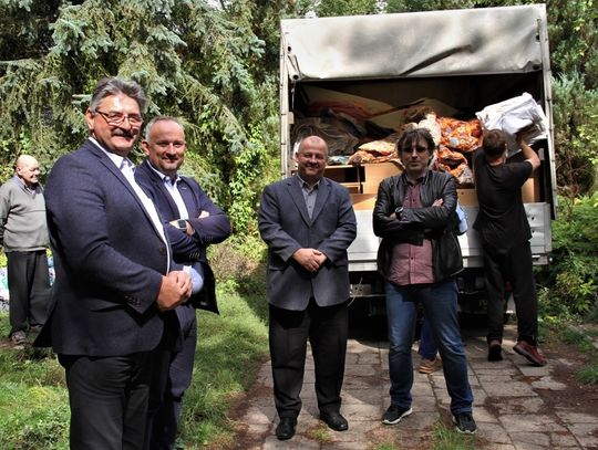 Nieużywana pościel przed zimą trafiła do schroniska