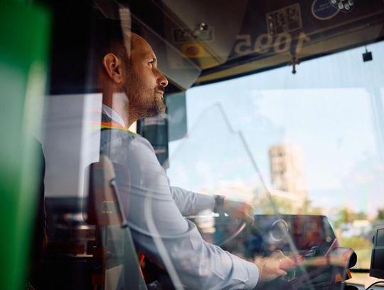 Nowa ścieżka kariery: Jak bezpłatnie zdobyć uprawnienia i poprowadzić warszawski autobus? Nowa ścieżka kariery: Jak bezpłatnie zdobyć uprawnienia i poprowadzić warszawski autobus?