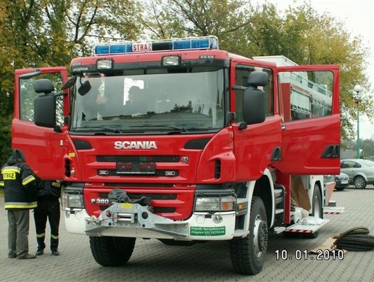 Nowe wozy bojowe dla tomaszowskich strażaków