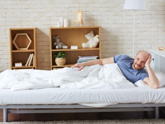 Nowoczesne materace medyczne dla każdego wieku - jak SleepMed łączy komfort z profilaktyką zdrowia