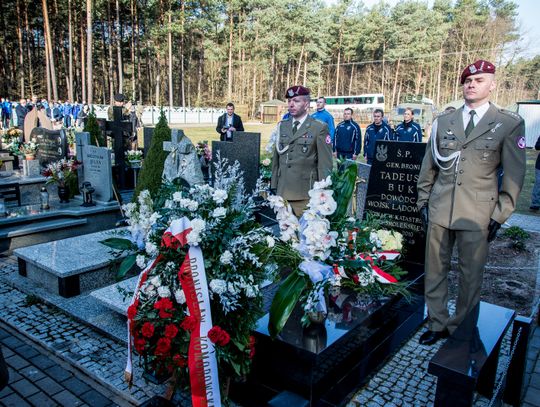 Obchody upamiętniające V. rocznicę katastrofy lotniczej pod Smoleńskiem