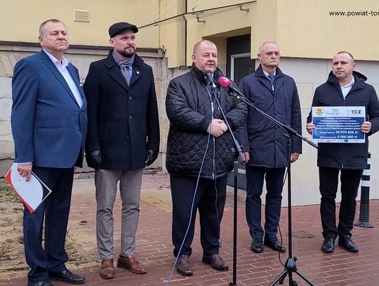 Od 7 mln zysku do wielkiej straty. Co wydarzyło się w Tomaszowskim Centrum Zdrowia?