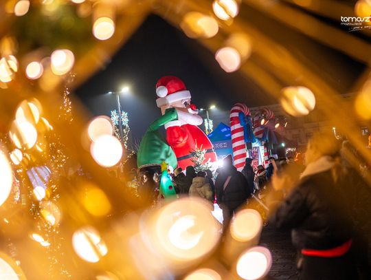 Odlotowe Miejskie Mikołajki i Świąteczny Jarmark rozświetliły Plac Kościuszki Odlotowe Miejskie Mikołajki i Świąteczny Jarmark rozświetliły Plac Kościuszki