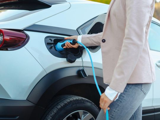 Optymalna eksploatacja hybrydy – jak jeździć, by zużycie paliwa było najniższe? Optymalna eksploatacja hybrydy – jak jeździć, by zużycie paliwa było najniższe?