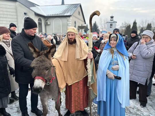 Orszak Trzech Króli 2026 w Tomaszowie Mazowieckim – kolęda, żywa szopka i… motorówka