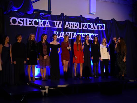 Osiecka w „Arbuzowej Kawiarni”. Nastrojowy wieczór w II LO przed Świętem Patrona