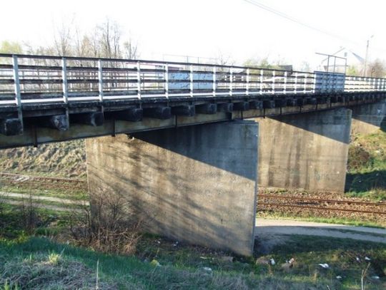 Ostrowski do Bieńkowskiej w sprawie tomaszowskiego wiaduktu