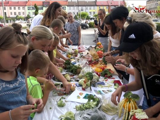 Owocowy Food Art na placu Kościuszki, z cyklu "Kulturalne piątki"
