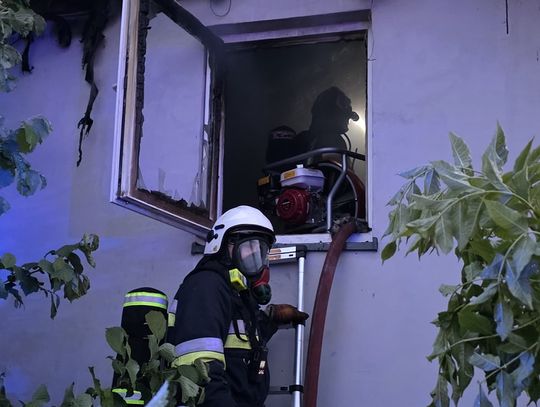 Paliło się w Skrzynkach. Po trzech godzinach sytuacja opanowana