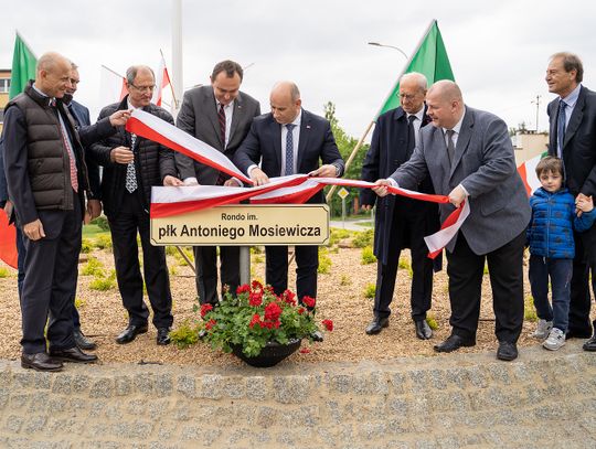 Pamięć o płk. Antonim Mosiewiczu nie zginie. Włosko – polskie uroczystości w Tomaszowie Mazowieckim 