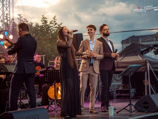„Panna na Niedźwiedziu” stanęła w centrum Tomaszowa Mazowieckiego