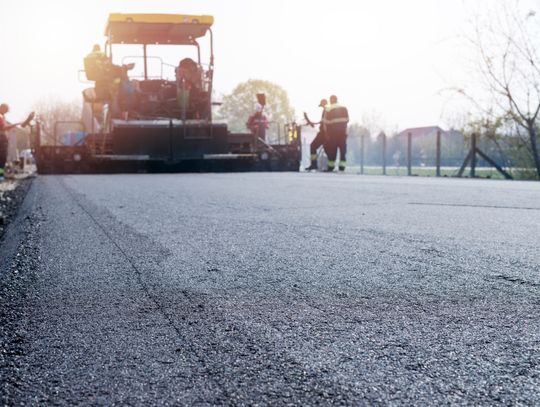 Pieniądze z Rządowego Funduszu Rozwoju Dróg  pozwolą na remont drogi w Ujeździe”