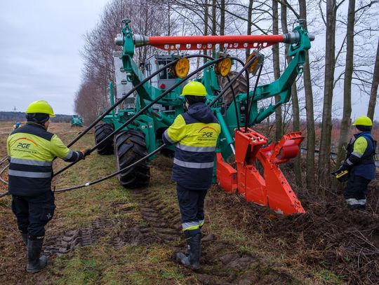 Pierwsza w Polsce maszyna do kablowania sieci energetycznych przyspieszy inwestycje PGE