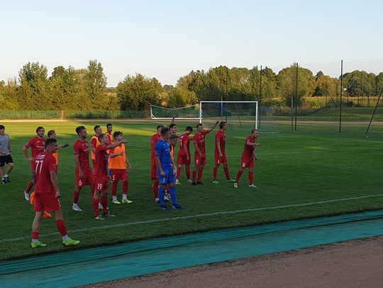 Pierwsze trzy punkty trafiły do Tomaszowa