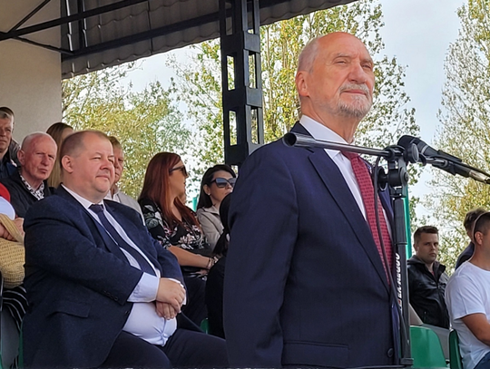 PK: akt oskarżenia wobec Antoniego Macierewicza ws. ujawnienia informacji niejawnych (krótka)