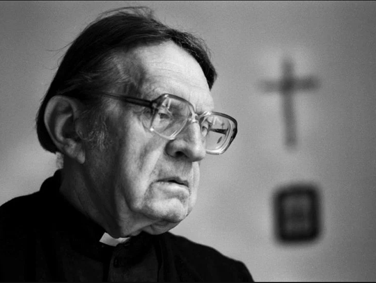 Poeta, ksiądz Jan Twardowski zmarł 20 lat temu