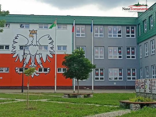 Pół wieku pod jednym szkolnym dachem. Rzeczyca szykuje jubileusz, który połączy pokolenia