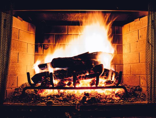 Polacy nie palą się do zgłaszania źródeł ciepła w swoich domach. Jak zwykle na ostatnią chwilę?