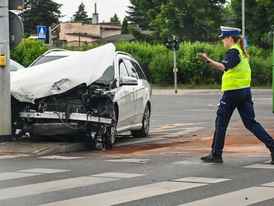 Policja: 340 wypadków podczas długiego weekendu; zginęło 21 osób
