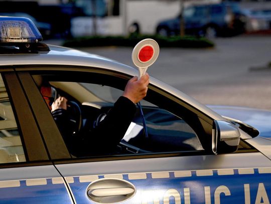 Policjanci nakładają maksymalne mandaty za najniebezpieczniejsze wykroczenia drogowe