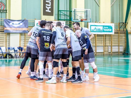 Porażka w trzech setach