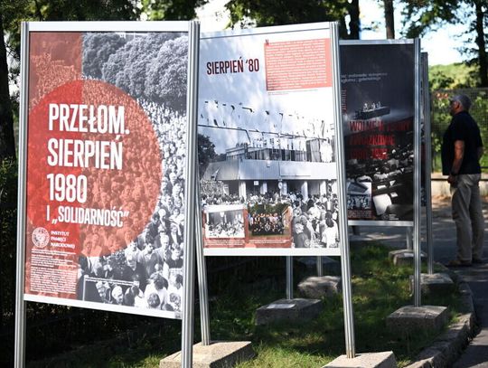 Porozumienia Sierpniowe były pierwszym takim wydarzeniem w bloku wschodnim Porozumienia Sierpniowe były pierwszym takim wydarzeniem w bloku wschodnim