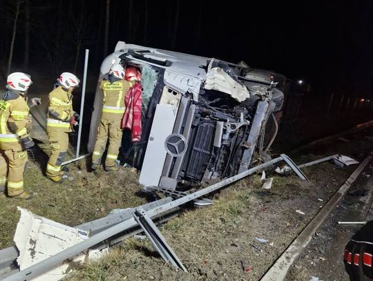 Poważny wypadek na S8. Przez trzy godziny droga zamknięta Poważny wypadek na S8. Przez trzy godziny droga zamknięta