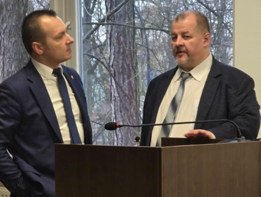 Bagnisko. O tym, jak KO i PiS potrafią się dogadać bez słów