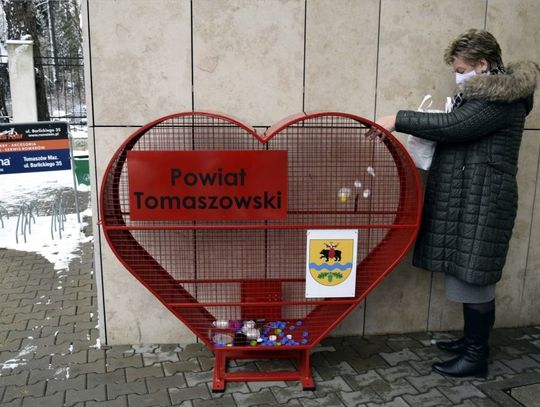 Powiat zakupił pojemniki na plastikowe nakrętki 