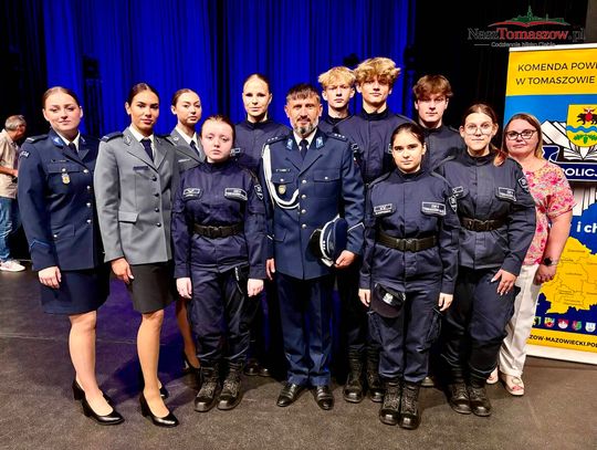 Powiatowe Święto Policji w Tomaszowie. Awanse, odznaczenia i podziękowania