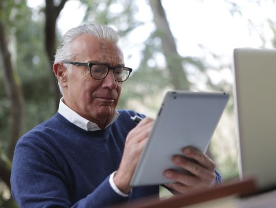 Praca opiekunki: plusy i minusy